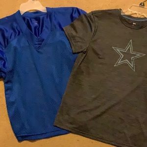 Lot of 2 Mens S/M shirts Dallas Cowboy #030105